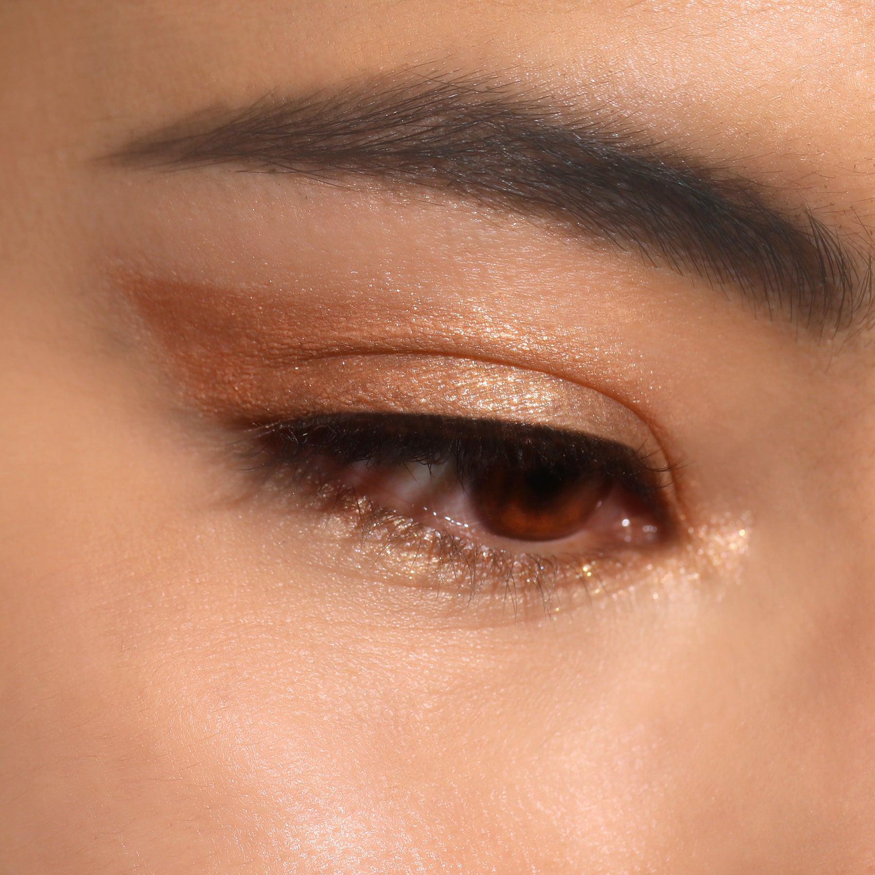 DELINEADOR PARA OJOS STATEMENT SHIMMER LINER - MOIRA