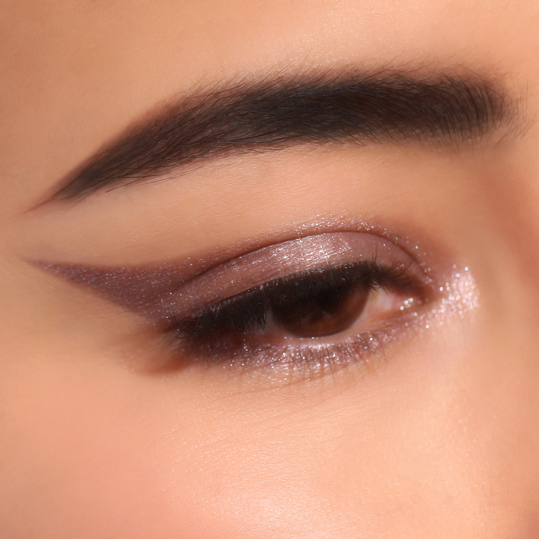 DELINEADOR PARA OJOS STATEMENT SHIMMER LINER - MOIRA