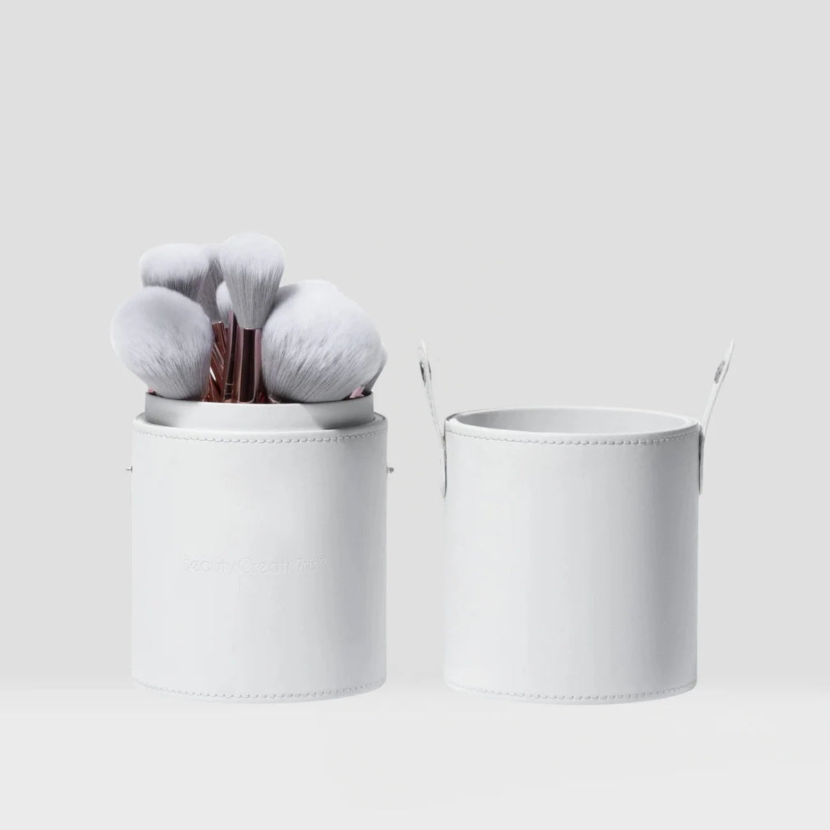 SET DE BROCHAS 24 PIEZAS DREAM GIRL "WHITE" – BEAUTY CREATIONS