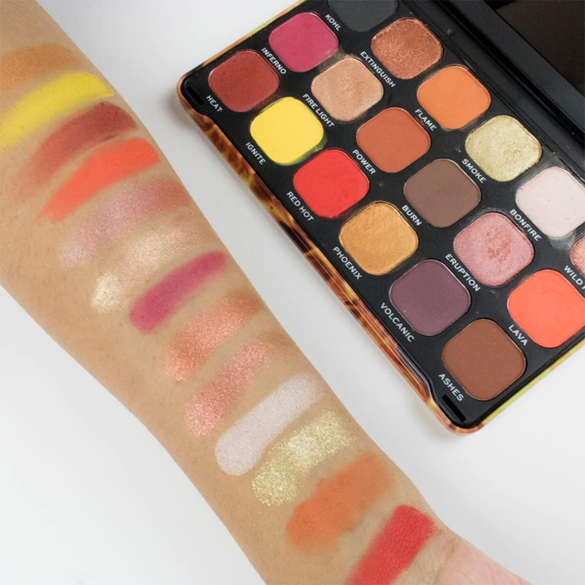 FOREVER FLAWLESS FIRE EYESHADOW PALETTE - OUTLET MAKEUP REVOLUTION
