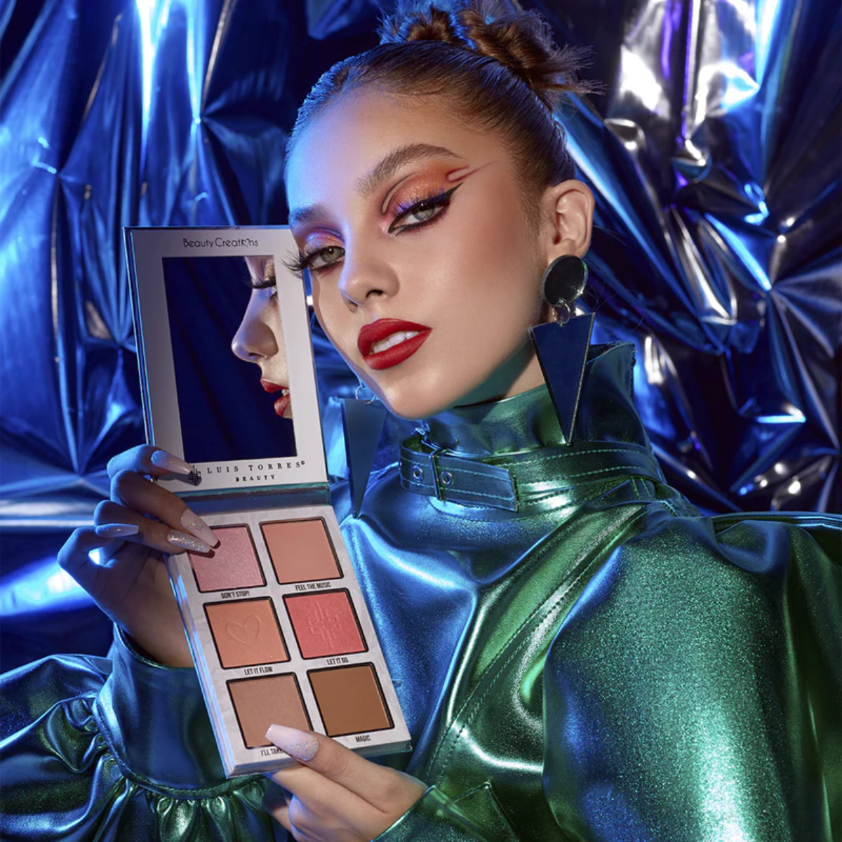 ITS A VIBE FACE PALETTE - LUIS TORRES X BEAUTY CREATIONS