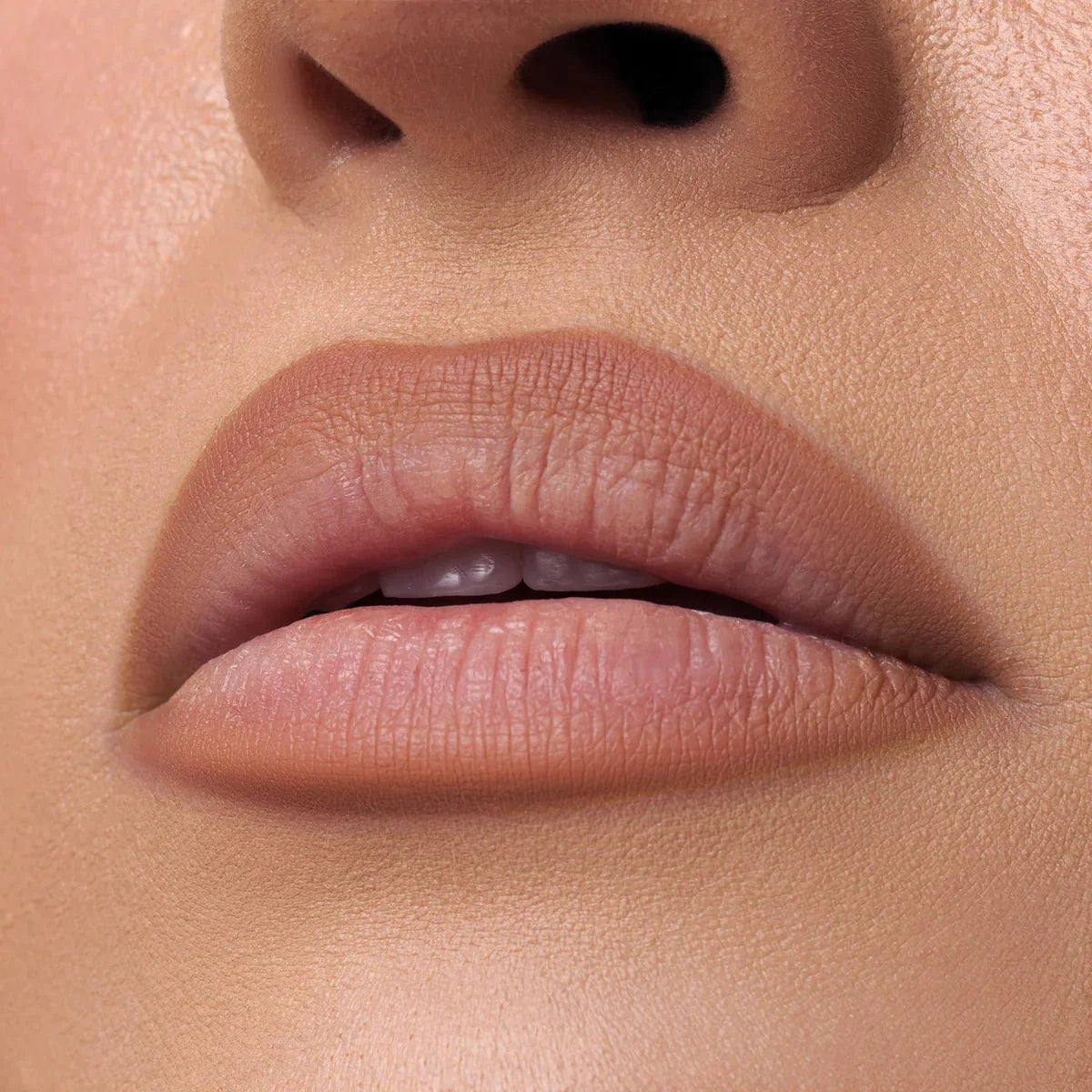 NUDE X DELINEADOR DE LABIOS MATTE - BEAUTY CREATIONS