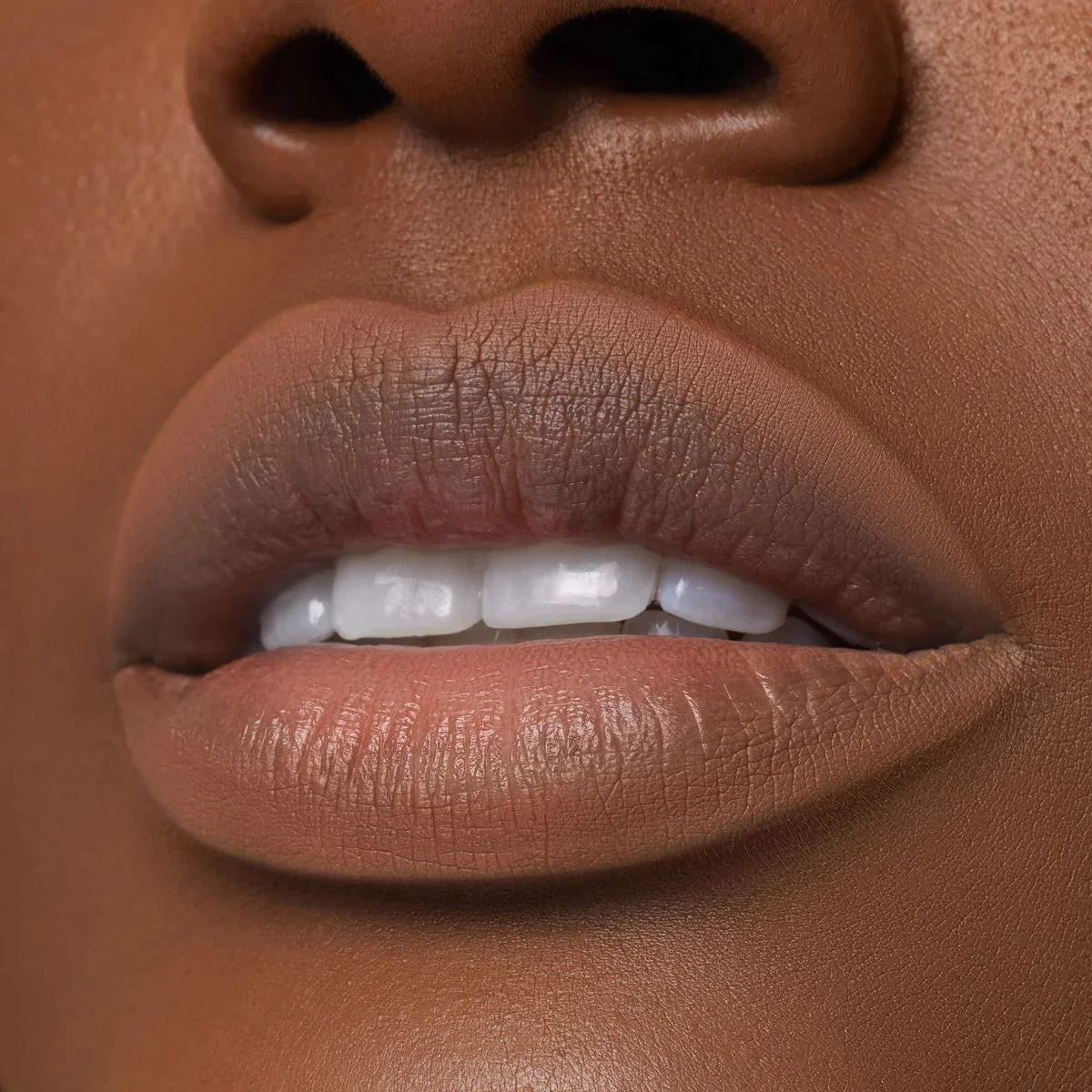 DELINEADOR DE LABIOS NUDE X MATTE - BEAUTY CREATIONS