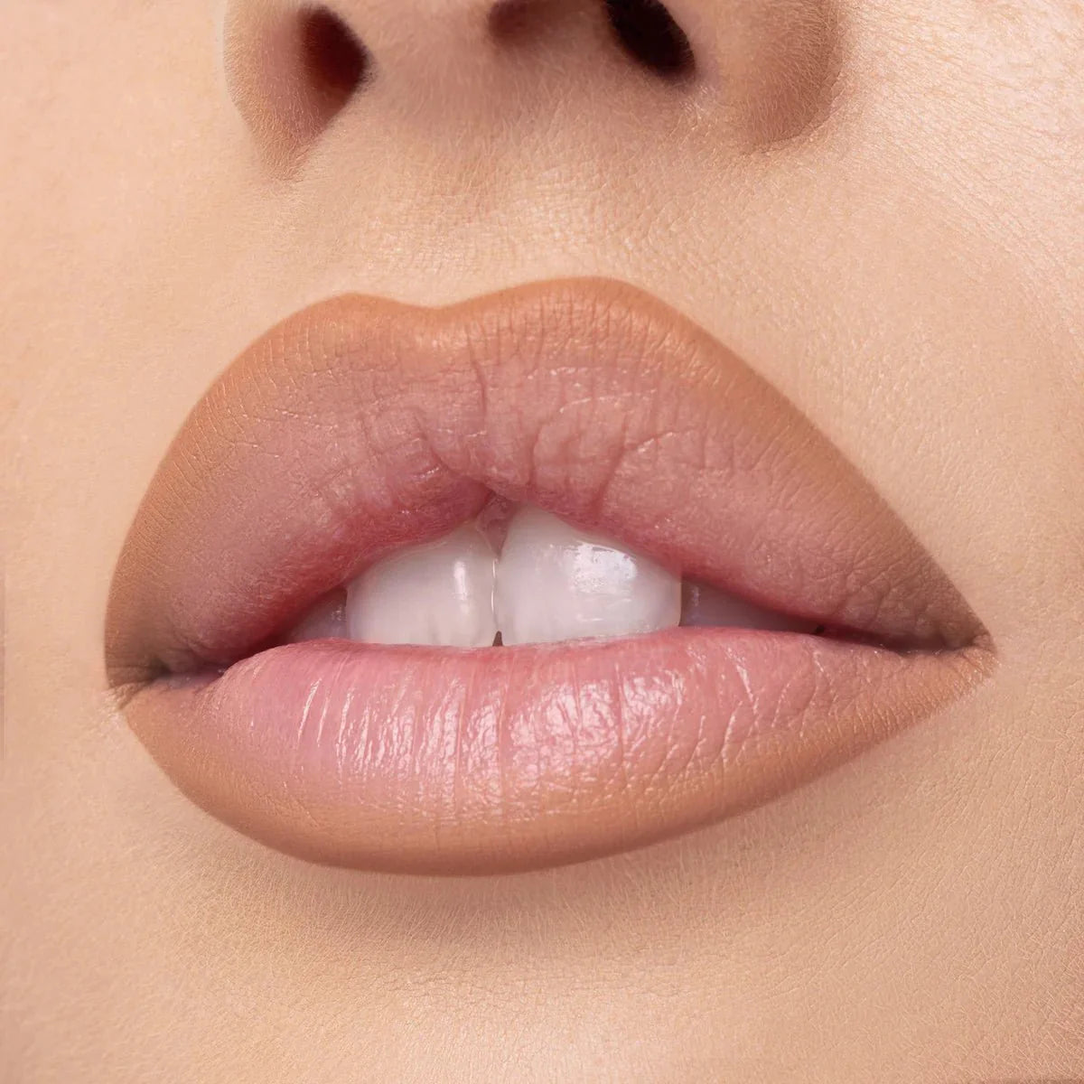 NUDE X DELINEADOR DE LABIOS MATTE - BEAUTY CREATIONS