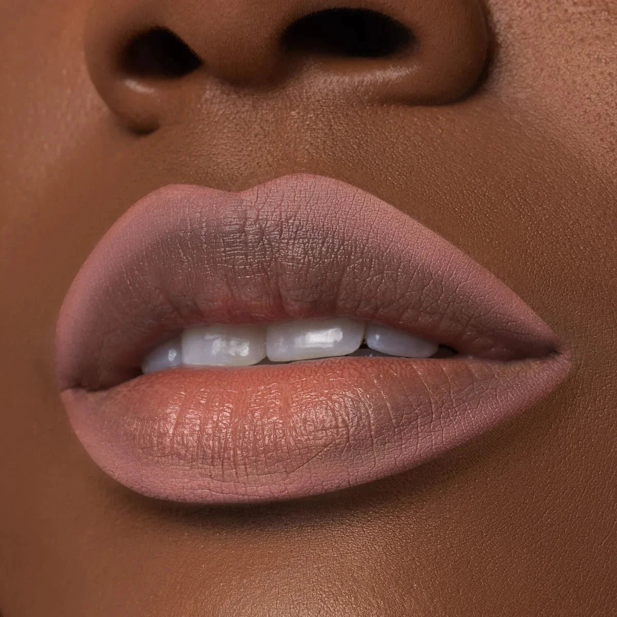 DELINEADOR DE LABIOS NUDE X MATTE - BEAUTY CREATIONS