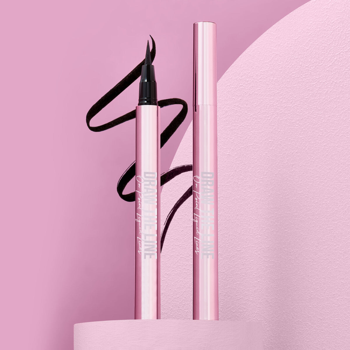 DELINEADOR LÍQUIDO OVERACHIEVER ON POINT - BEAUTY CREATIONS