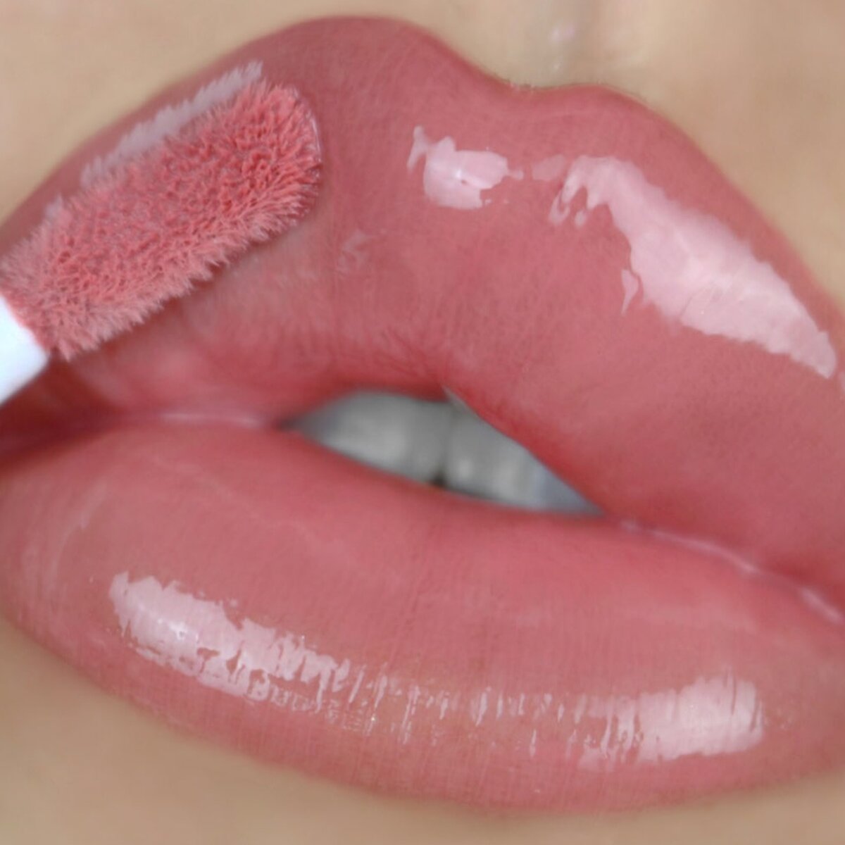 LIPGLOSS ULTRA DAZZLE - BEAUTY CREATIONS