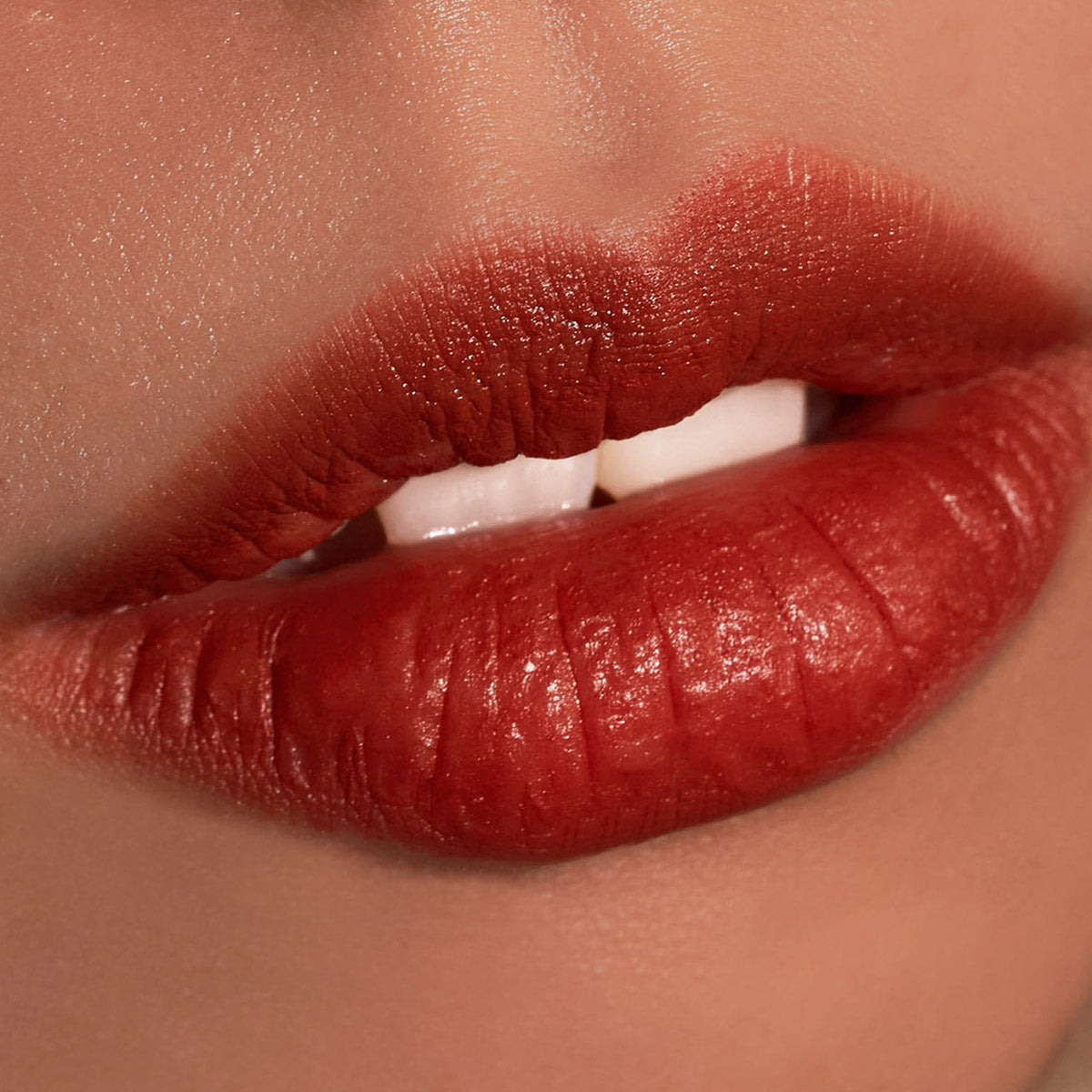 HOT FLUFF LIPSTICK - JASON WU BEAUTY