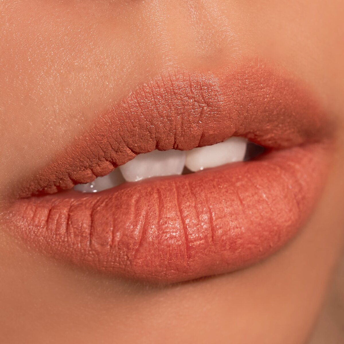 HOT FLUFF LIPSTICK - JASON WU BEAUTY
