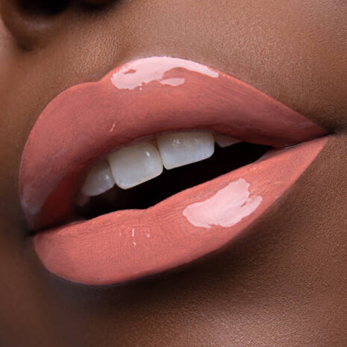 SHINE LOUD PRO PIGMENT LIP SHINE AMBITION STATEMENT NYX PROFESSIONAL MAKEUP