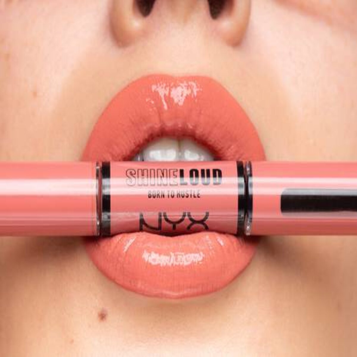 SHINE LOUD PRO PIGMENT LIP SHINE BORN TO HUSTLE - NYX PROFESSIONAL MAKEUP