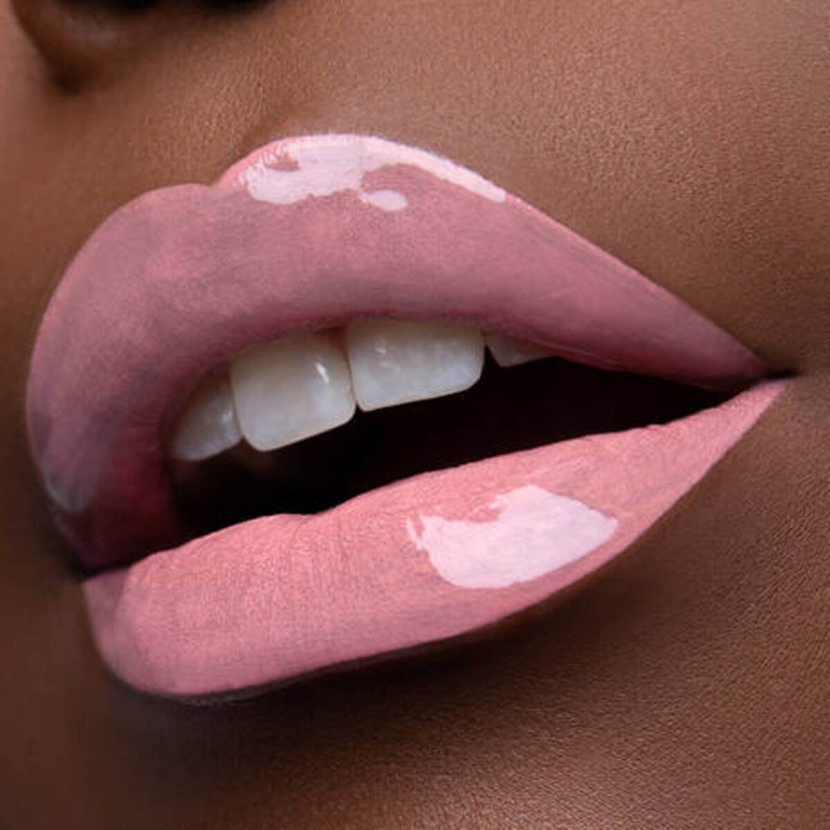 SHINE LOUD PRO PIGMENT LIP SHINE CASH FLOW - NYX PROFESSIONAL MAKEUP