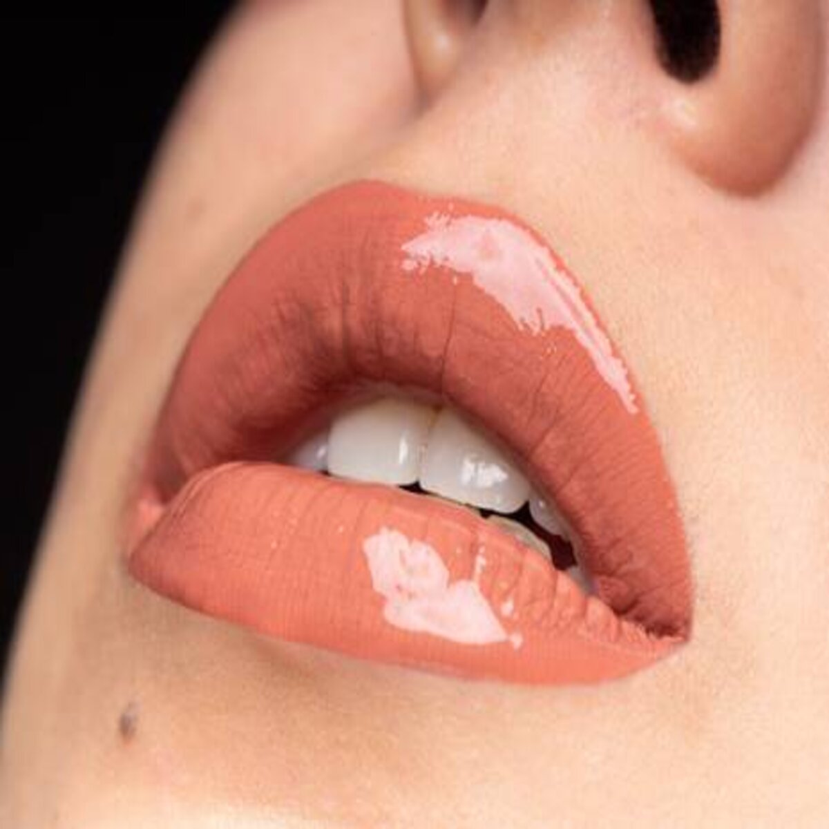 SHINE LOUD PRO PIGMENT LIP SHINE GOAL CRUSHER - NYX PROFESSIONAL MAKEUP
