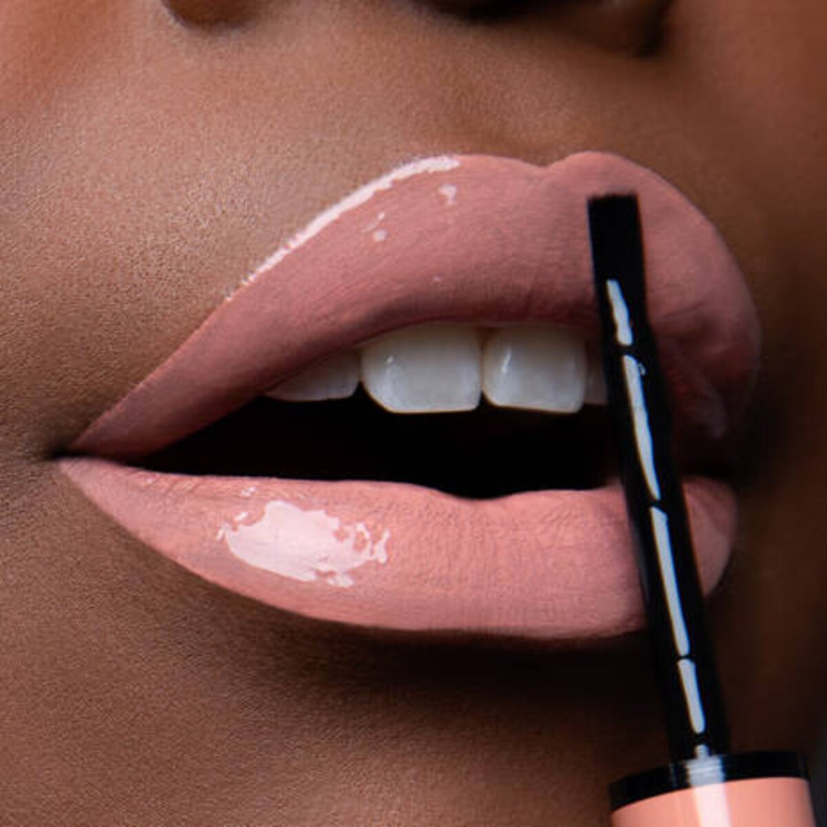 SHINE LOUD PRO PIGMENT LIP SHINE GOAL CRUSHER - NYX PROFESSIONAL MAKEUP
