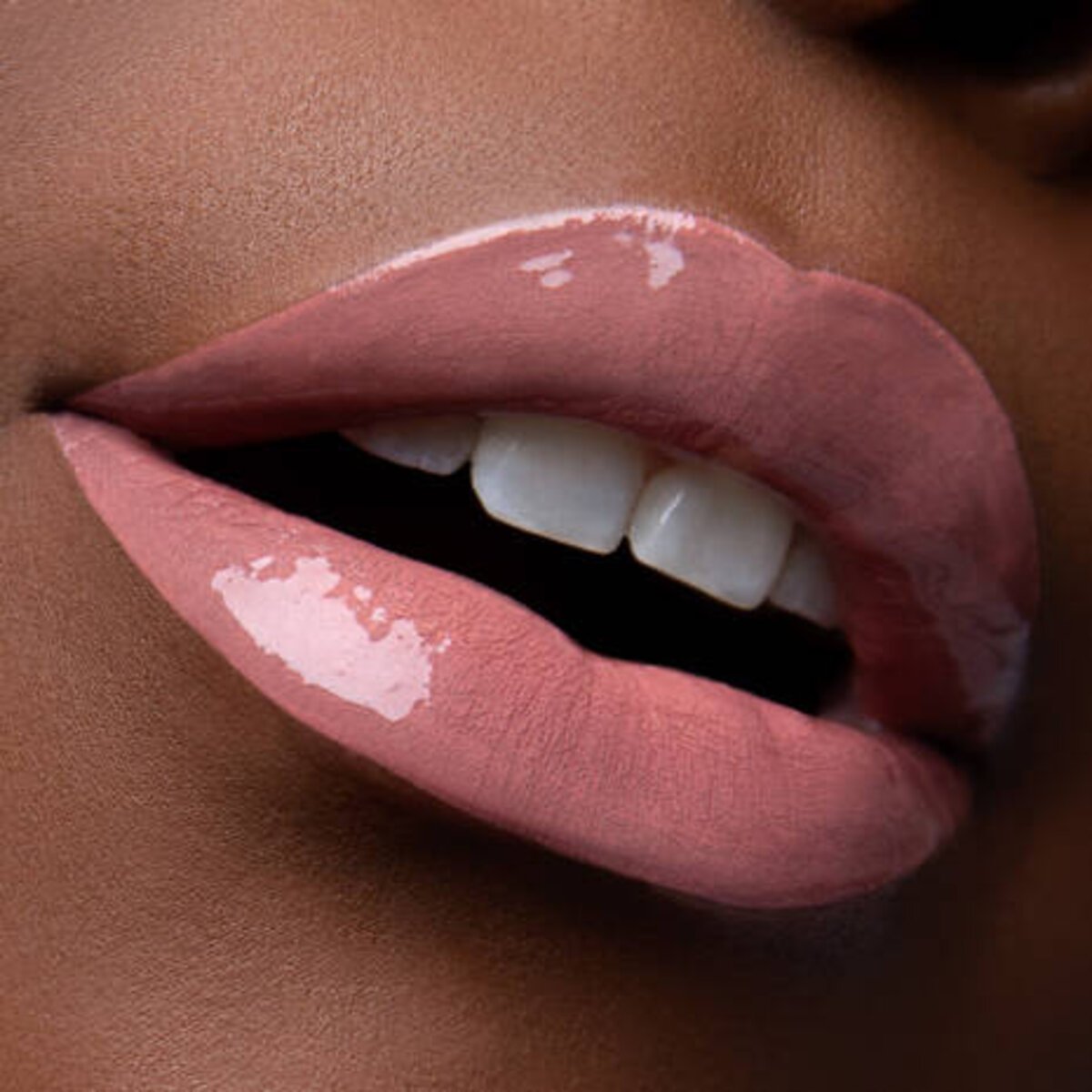 SHINE LOUD PRO PIGMENT LIP SHINE MAGIC MAKER NYX PROFESSIONAL MAKEUP