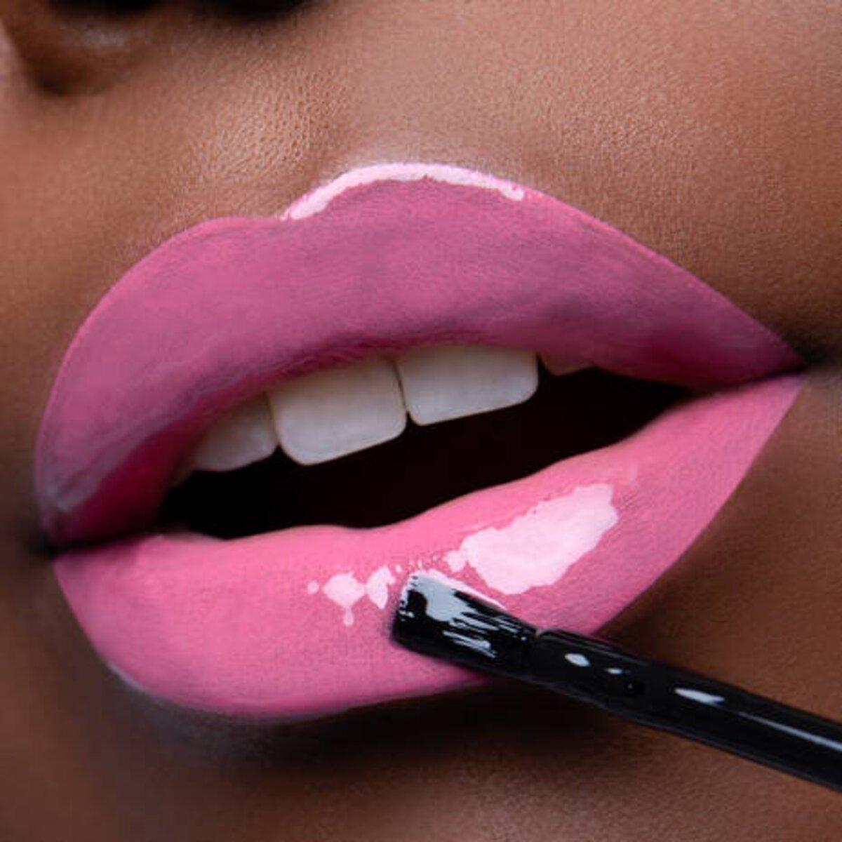 SHINE LOUD PRO PIGMENT LIP SHINE TROPHY LIFE - NYX PROFESSIONAL MAKEUP
