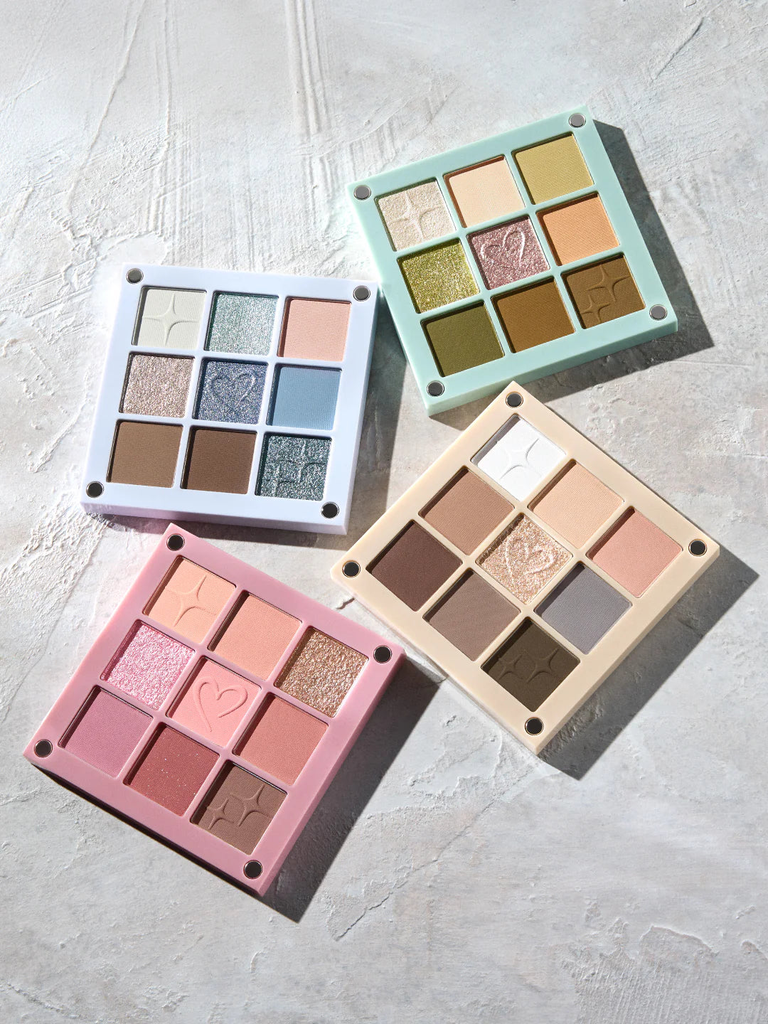 PALETA DE SOMBRAS MAGNETIC SHADOW PALETTE GIVE ME MOSS - BEAUTY CREATIONS