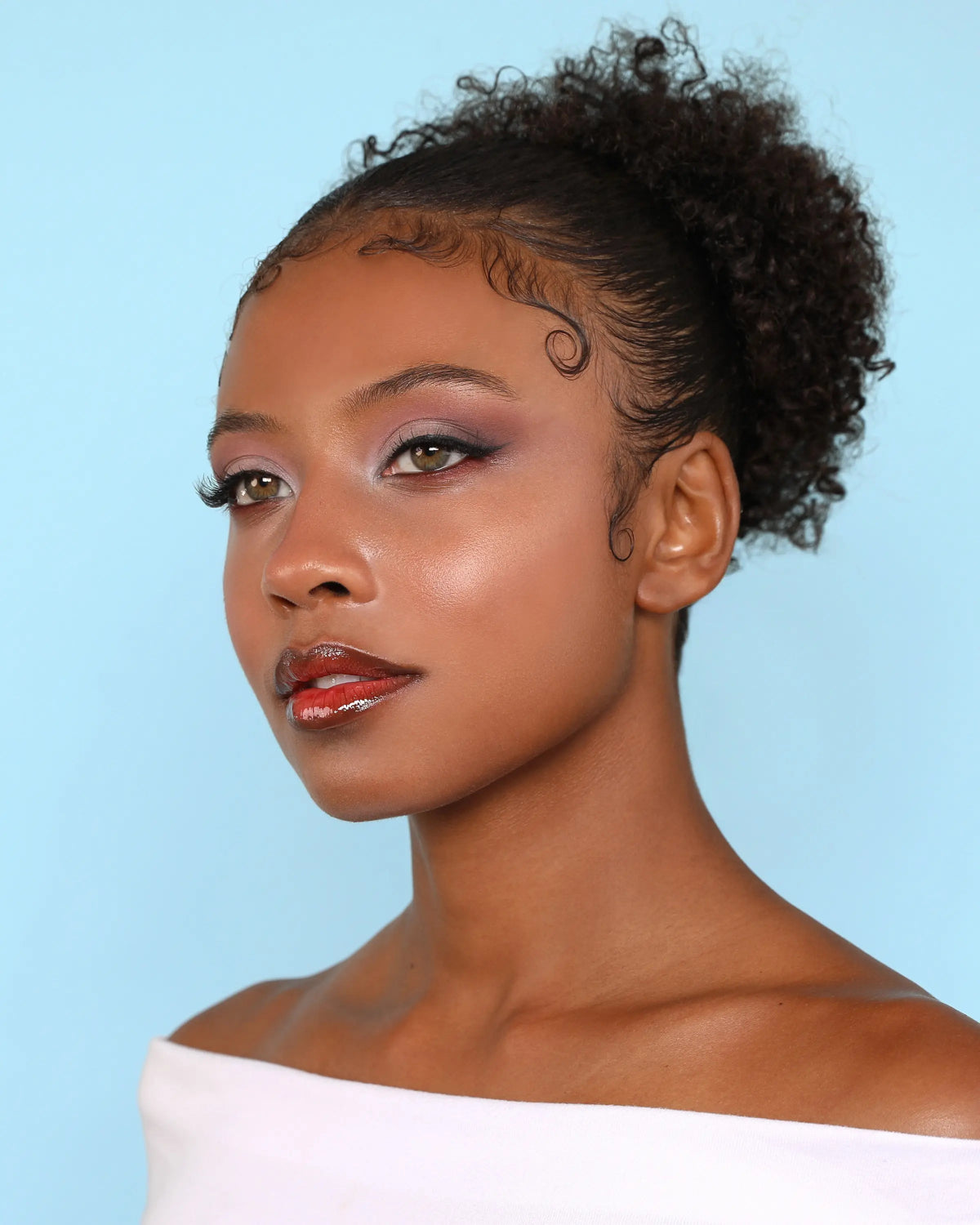 DELINEADOR DE LABIOS CHIC LINER - MOIRA