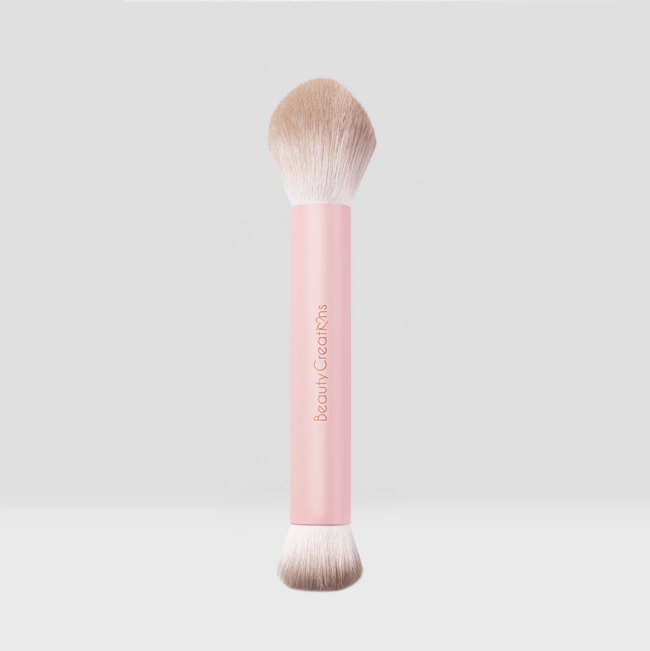 BROCHA PARA RUBOR DUAL SIDED BLUSH BRUSH - BEAUTY CREATIONS