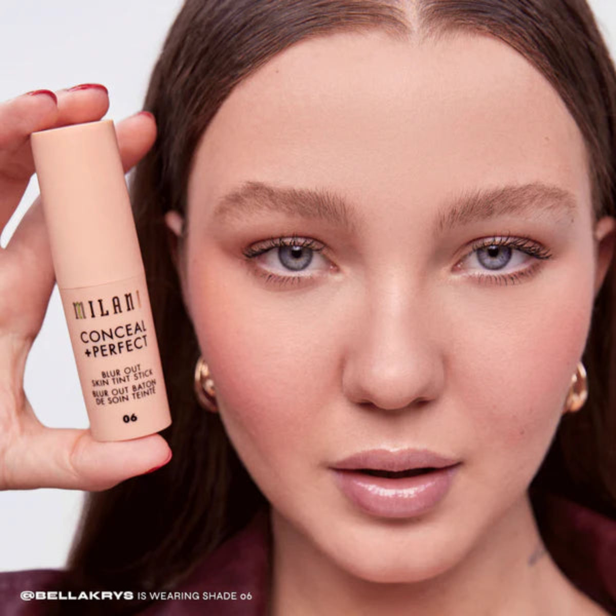 CONCEAL AND PERFECT BLUR OUT, TINTA DE MAQUILLAJE EN STICK - MILANI