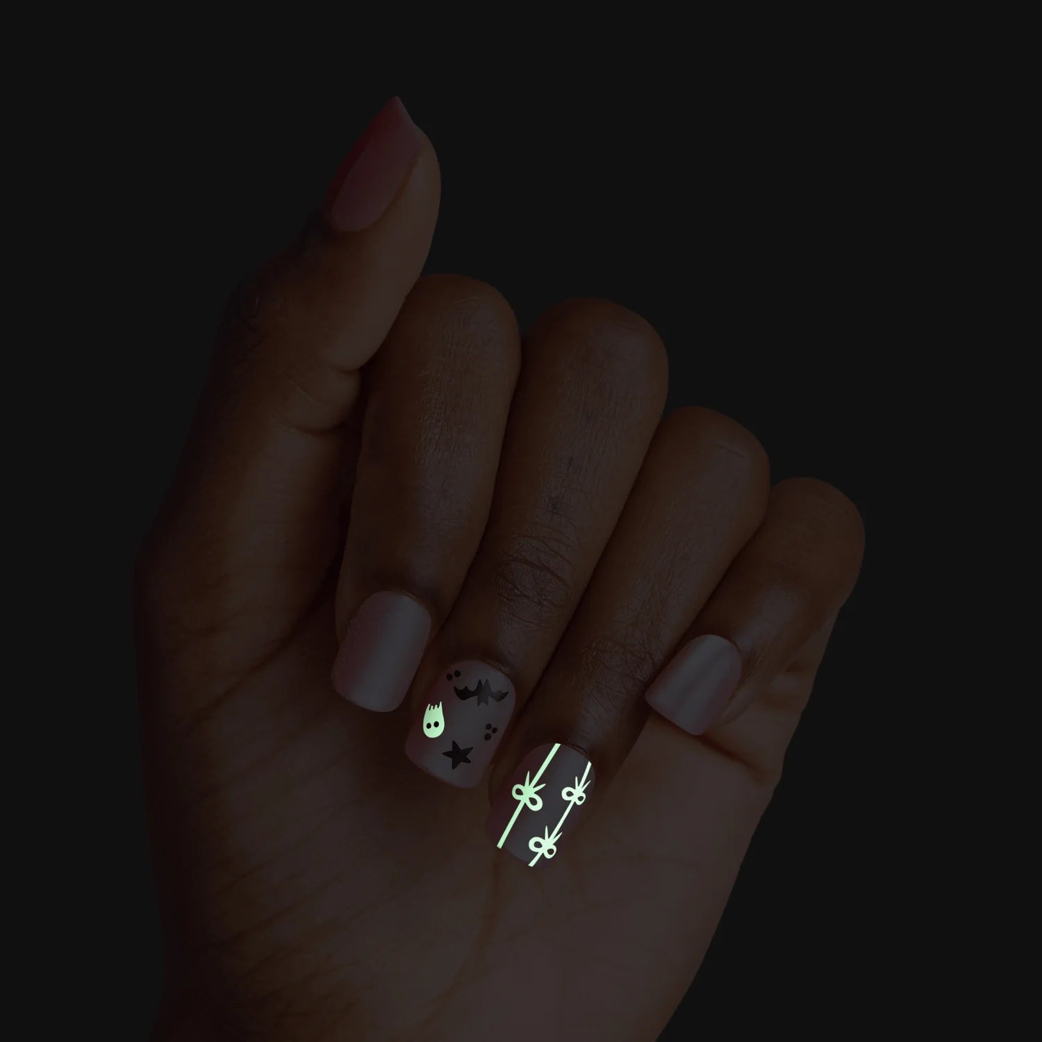 UÑAS POSTIZAS IMPRESS BROOM AND BLOOM - KISS